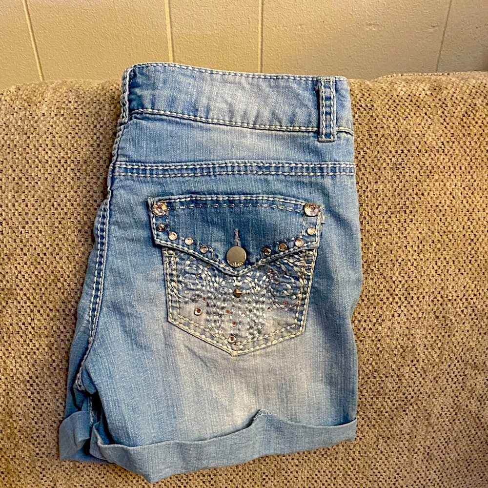No boundaries junior shorts
